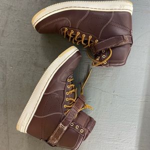 Men’s Nike 8.5 brown leather